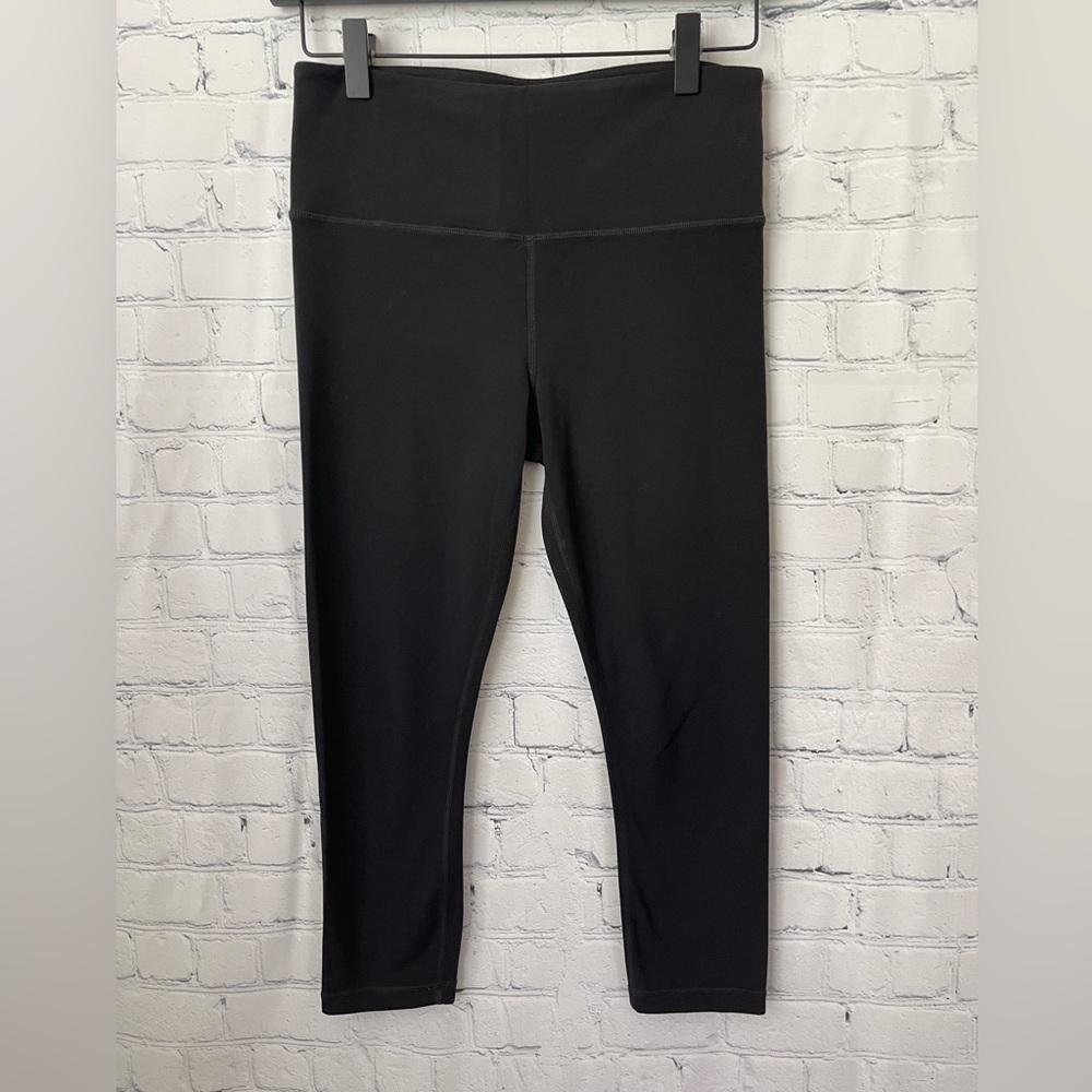 Athleta size small black capri leggings